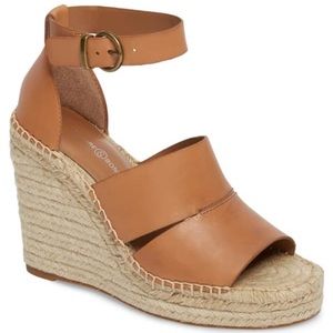 Treasure and Bond Sannibel wedge. Only worn once!